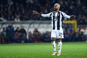 罗马诺：多家英超球队对尤文中场道格拉斯有意，球员预计今夏离队