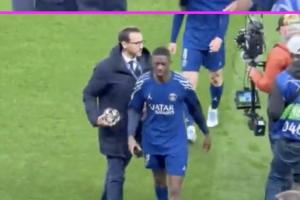 开云体育平台-登队认真了！登贝莱欧冠输球获最佳拒领奖杯 本赛季42场32球11助