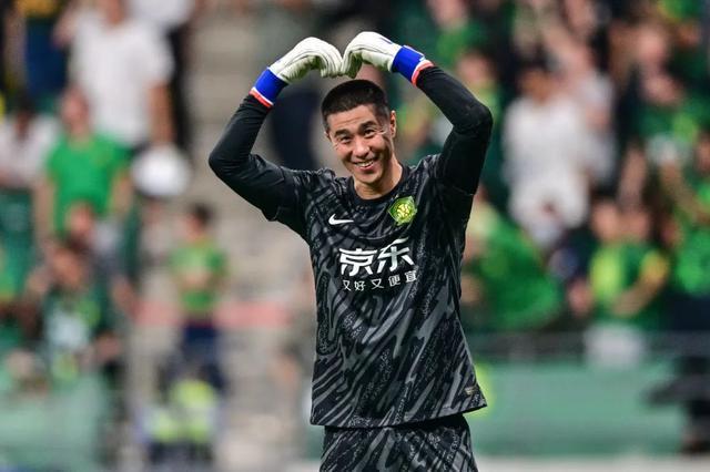 开云-爱游戏-双线四连胜！从4比4到4比0，国安这次“基本没让对手过半场”