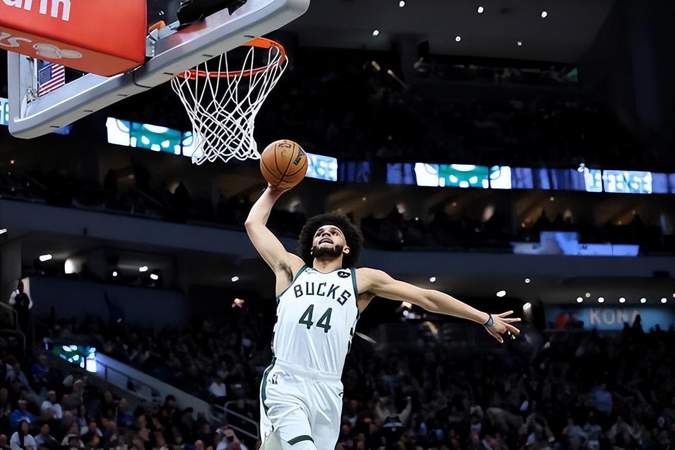 开云体育平台-为了签下字母哥哥，雄鹿接下来不得不裁掉两名年轻球员？