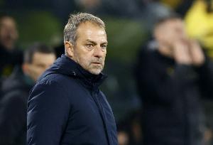 开云-爱游戏-TA：孔德三次迟到后均被罚替补，巴萨全队都支持弗里克的管理方式